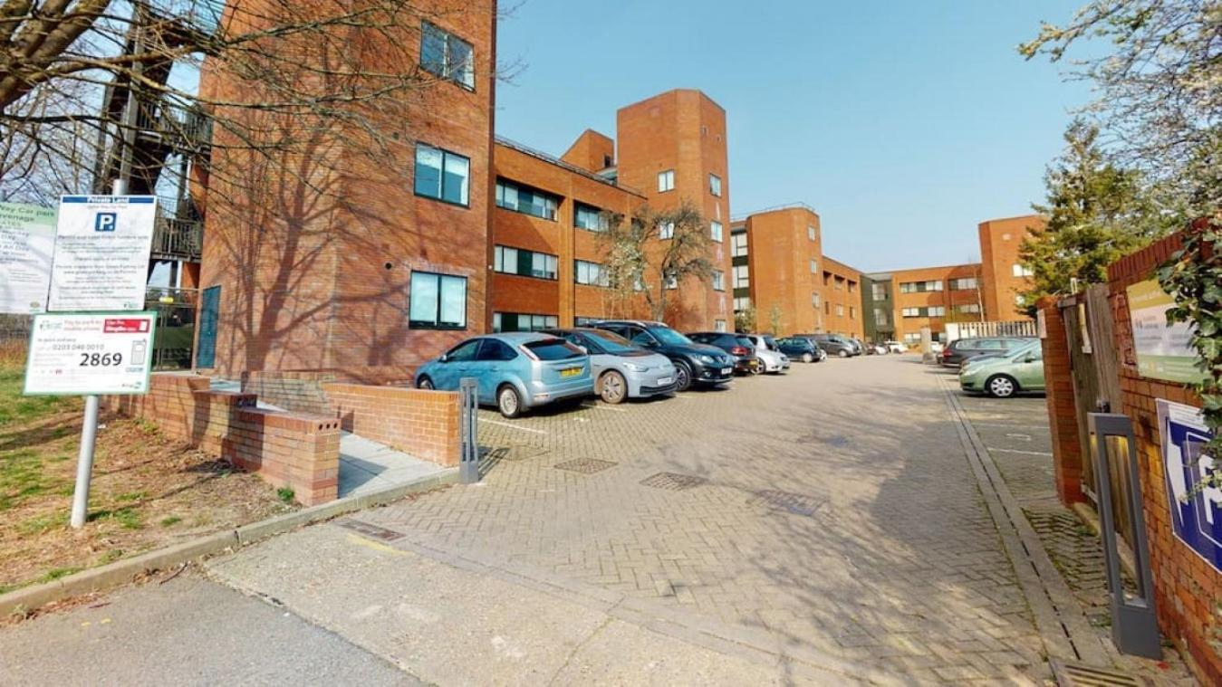 Luxury Apartment - Town Centre North Stevenage Buitenkant foto